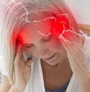 Migren tedavisinde migren antikor iğnelerinden sonra 2 yıl önce onay alan  “Gepant” grubu ilaçlar da migren hastaları ve hekimler için devrim olarak değerlendiriliyor. Bu ilaç grubu, sık kullanılsa bile migren ağrılarını sıklaştırmıyor, ilaç bağımlılığı yaratmıyor, hem atak tedavisinde hem de önleyici tedavide kullanılıyor ve yan etki konusunda olumlu sonuçlarıyla dikkat çekiyor. Habertürk Sağlık Yazarı Ceyda Erenoğlu’nun haberi 